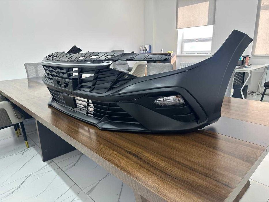 Hyundai Elantra передний бампер