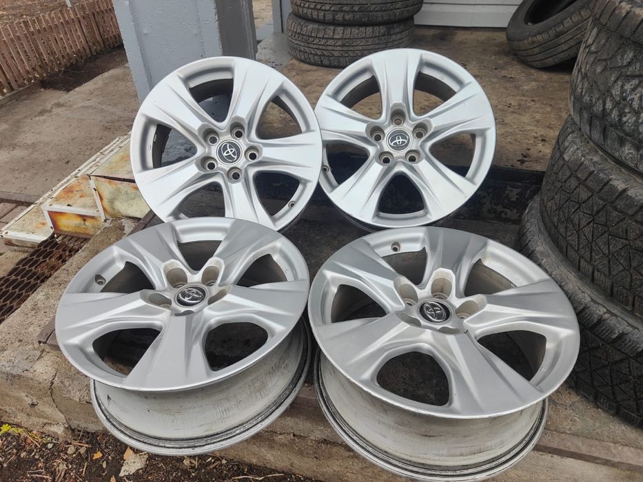 Продам диски оригинал TOYOTA R17