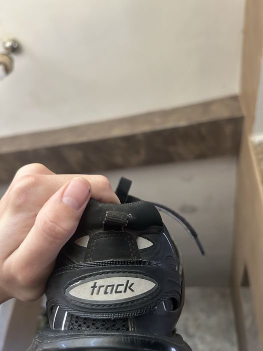 Balenciaga track