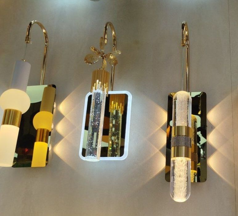 Светильник настенный в коридор