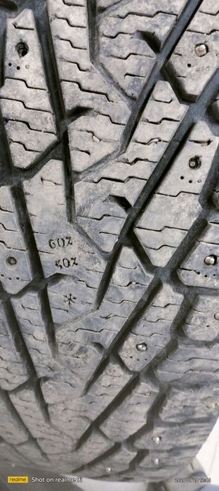 Продам шины 265/75/16 Нокиан