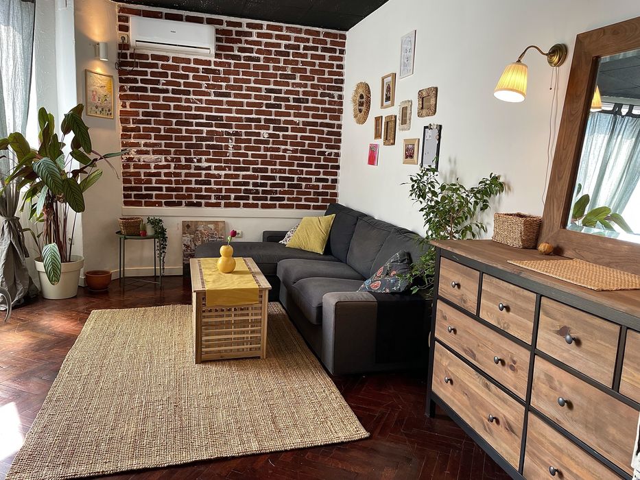 Продава се Многостаен апартамент в София, Толстой - 100 кв.м за 1950 €/кв.м - Снимка #3