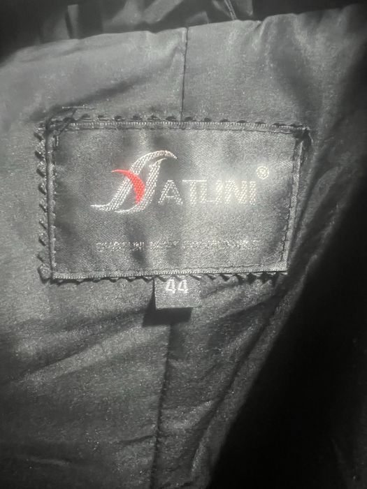 Продам женскую шубу