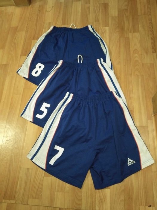 Продам спортивные майки и шорты