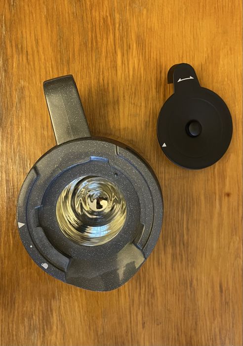 Vând termos/recipient izoterm alimente 1L pentru drumeție/hiking