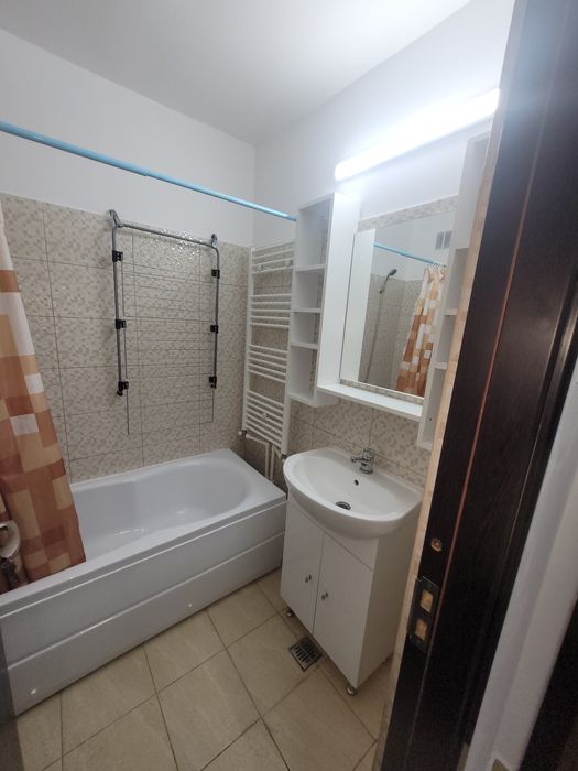 Inchiriez ap1cam Hipodrom