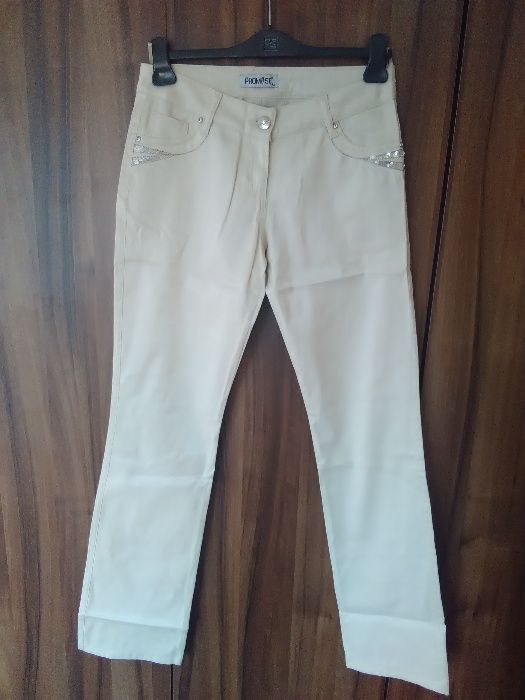 Красиви Дамски  Панталони в черно и бежово