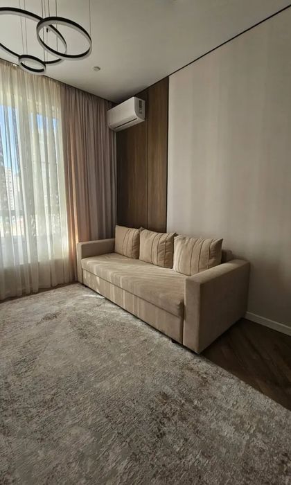 Продам Диван б/у