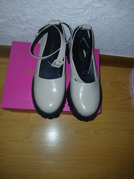 Балетки бежевые 38р