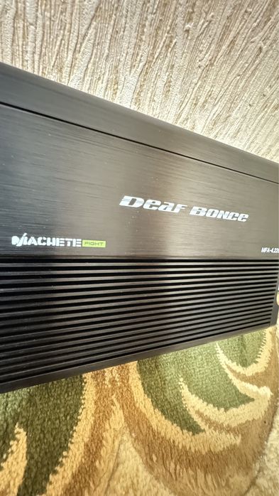 Продам усилитель deaf bonce Machete Fight 4.220wat