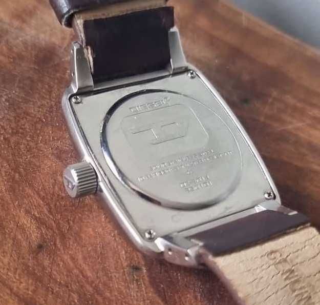 Красив ретро часовник Diesel за ценители