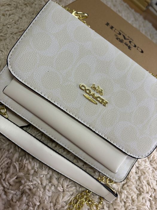 Geanta alba coach
