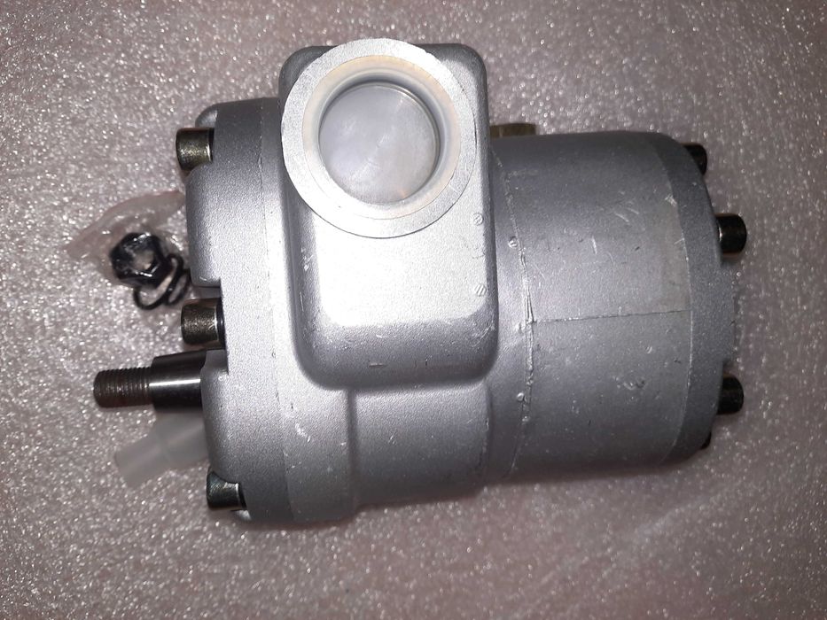 Pompa apa tractor U650 / Pompa hidraulica tractor U650