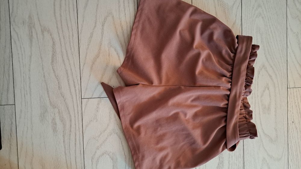 Pantaloni scurti dama