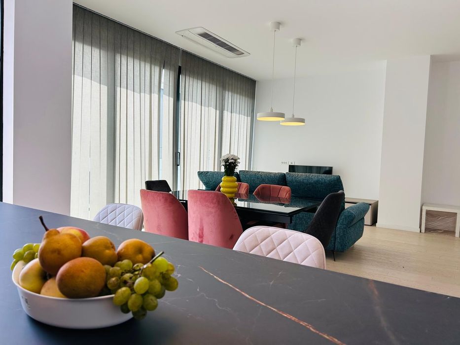 Penthouse  4camere / 3 bai  zona  Herăstrău
