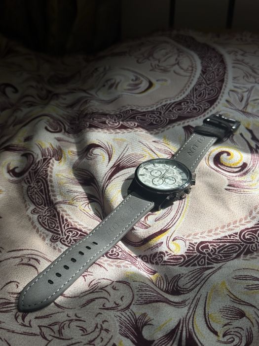 Часы продам или