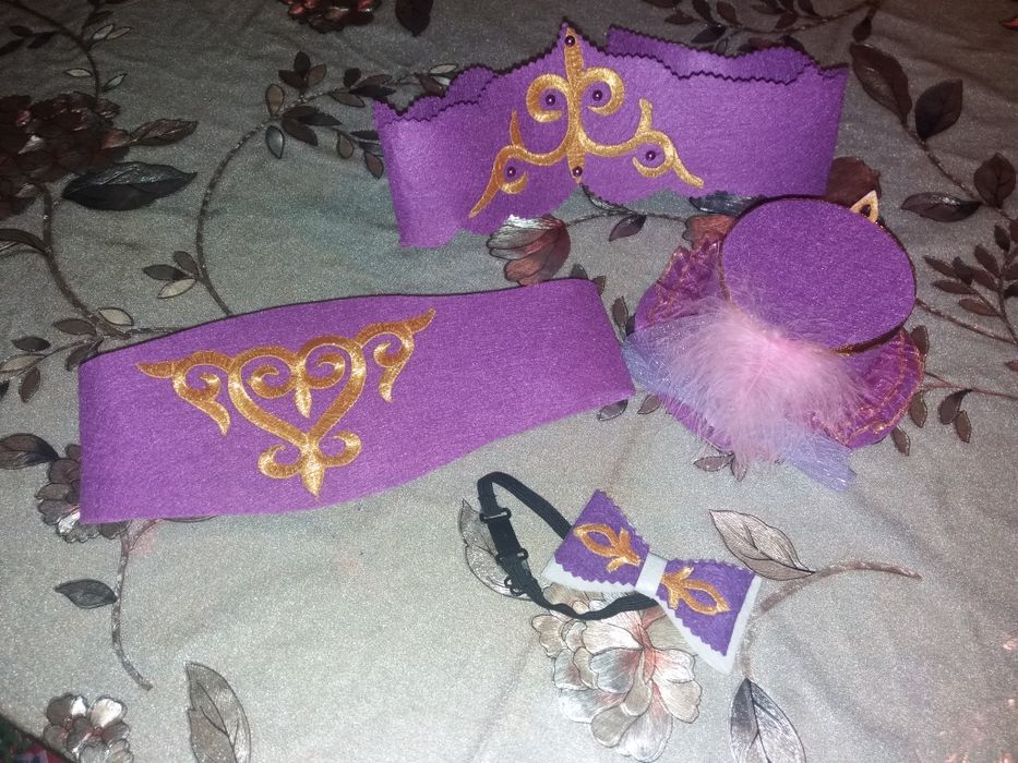 Іш киім сатушы әйелдің видеосын әзілдеген