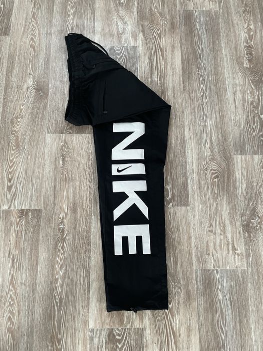 Продам трико NIKE