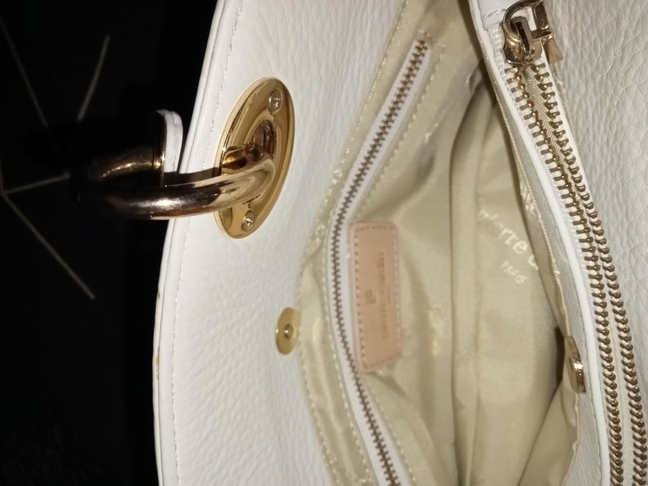 Geantă de vânzare în stare nouă 250 RON negociabil