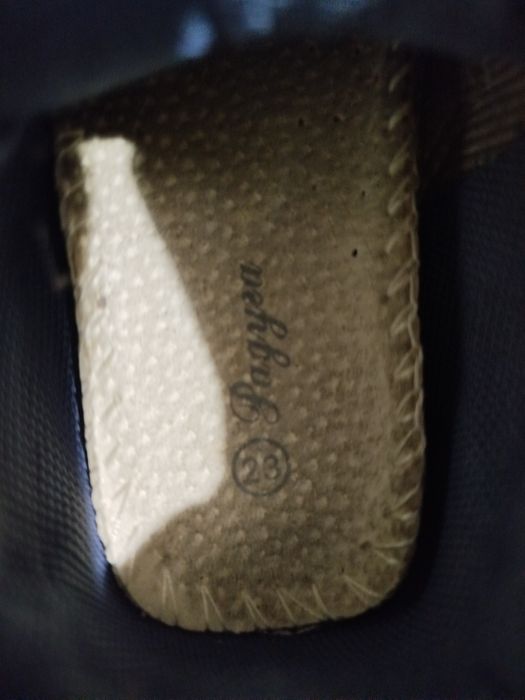 Продам ботиночки на девочку