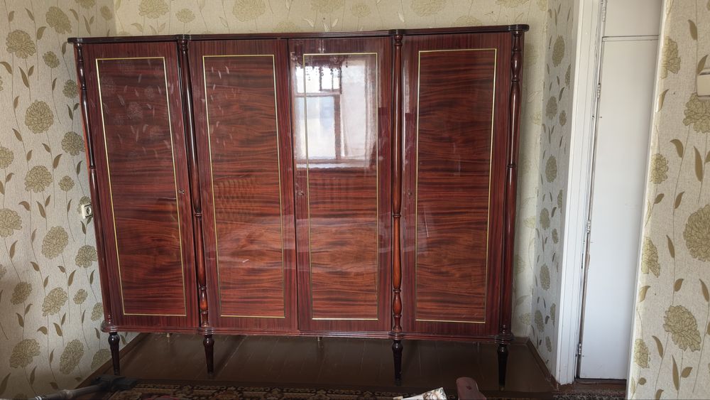 Продам шкаф б/у.