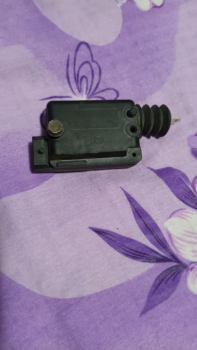 Actuator Electric Portbagaj Asam Dacia Logan 1 2004-2012 55159