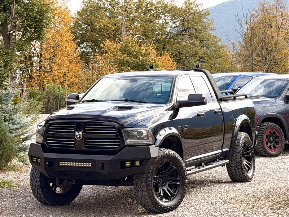 Dodge Ram 5.7 Hemi 4x4 Autoutilitara DEOSEBIT Liftkit 6 inch Roti 35 Impozit 850 ron/an