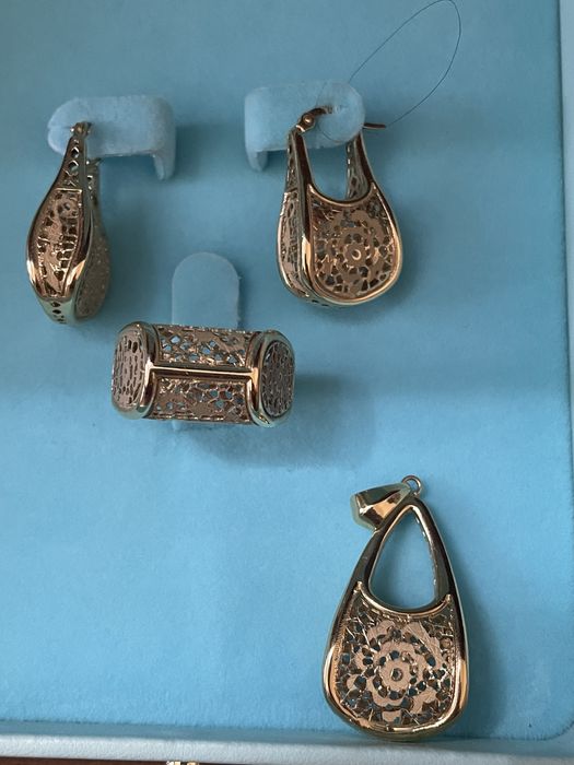 Золотые серьги, колььцо кулон 750 пробы