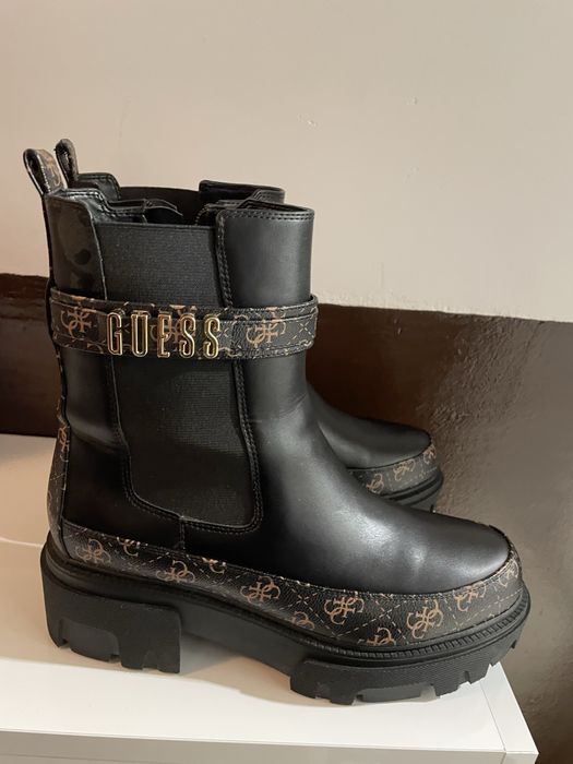 Guess - боти от естествена кожа