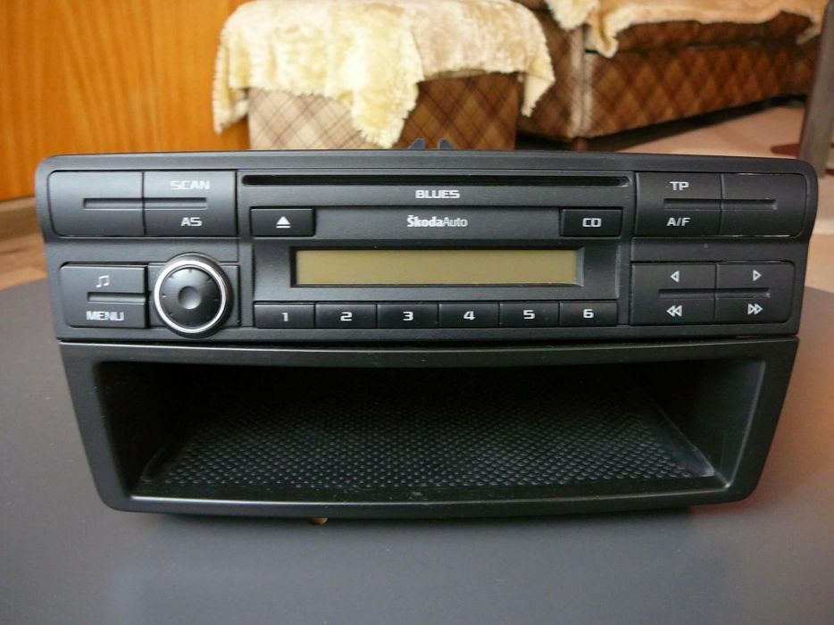 Оригинално CD за Шкода Октавия