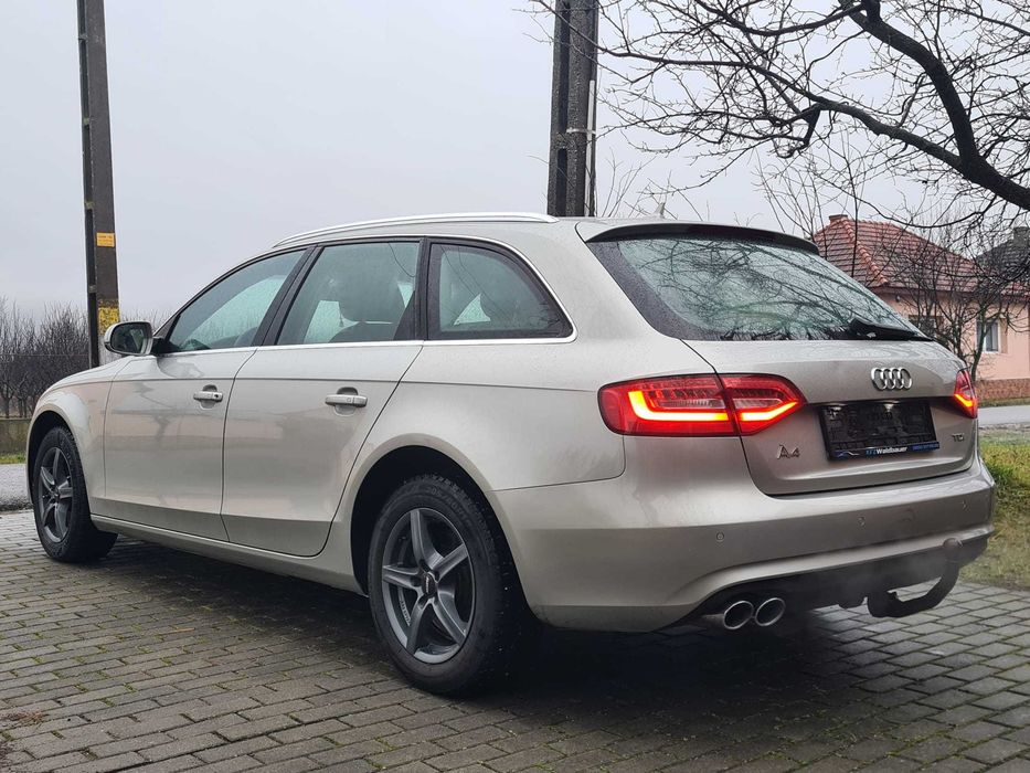 Audi A4 Facelift- 2.0 TDI / Navi / Pilot / Senzori / Carlig