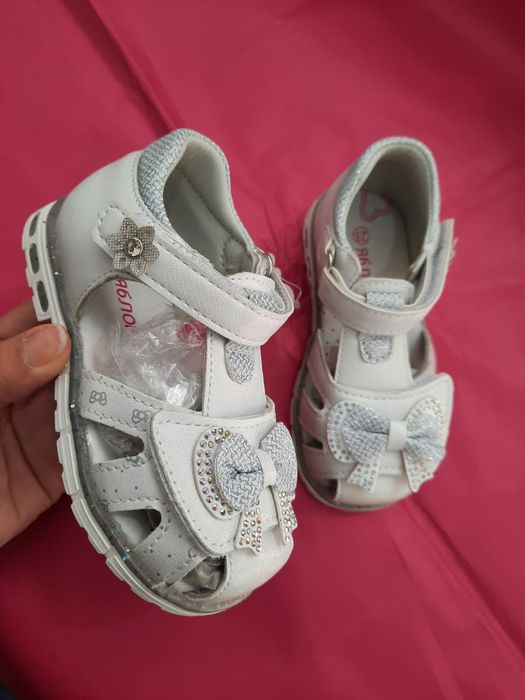 Детская обувь. Новая
