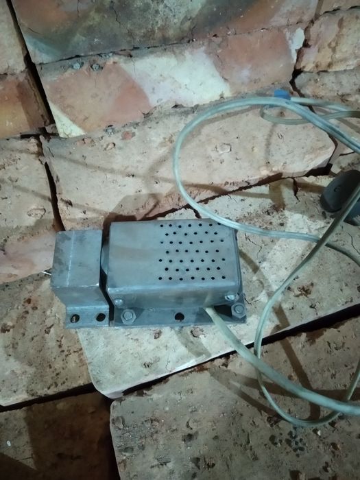 Электрозамок 220в