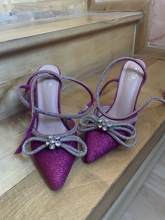 Обувки на ток