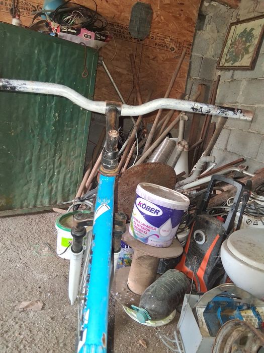 Vând bicicletă full suspensie fără schimbător sau frâne