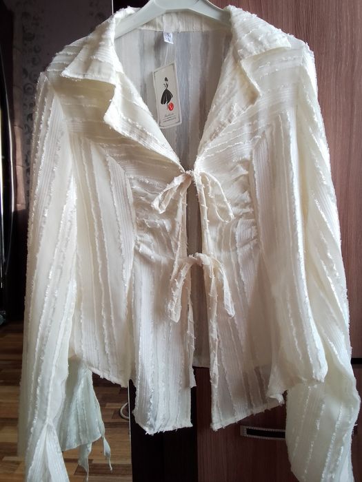 продам новую блузку