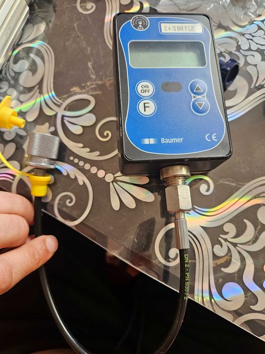 Manometru/senzor de presiune baumer barflex 4