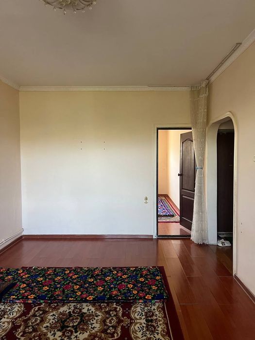 Kvartira 2 xonali 6.4da, lokatsiyasi zo'r joyda