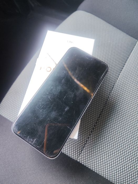 Xonor 400 lite 8gb 256gb