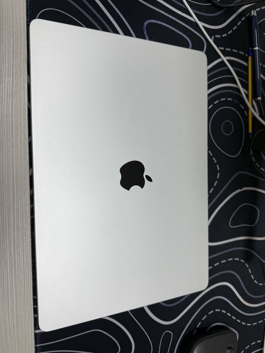 macbook air 15 256gb  100% m4 2025