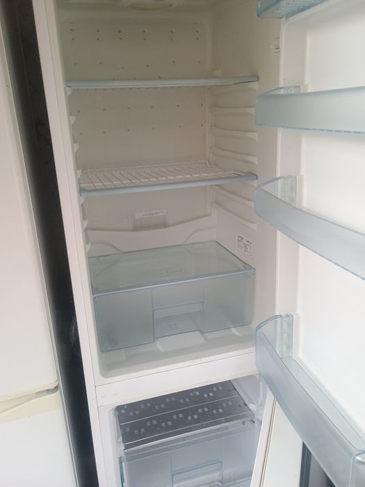 Frigider tip combină frigorifică Electrolux