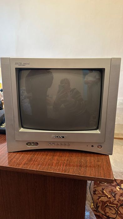 Телевизор кинескопный SONY 37 см диагональ