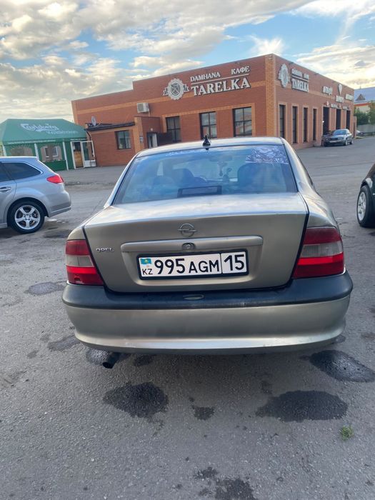 Продам Опель вектра б