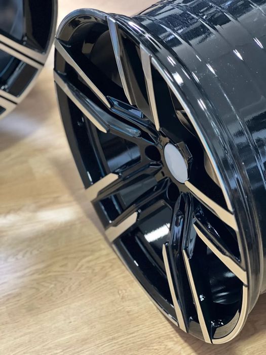 Jante BMW20 R20 Model M X5.0d X5 X6 F15 F16 E70 E71 glos black anvelope vara/iarna 275-40-20-315-35-20