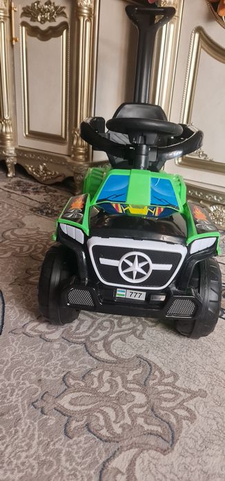 Продаётся новая машина .