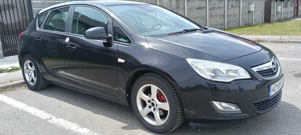 Opel Astra j 2011