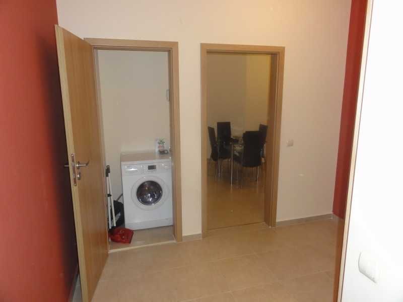 Дава се под наем Двустаен апартамент в София, Хиподрума - 74 кв.м за 714 € - Снимка #6