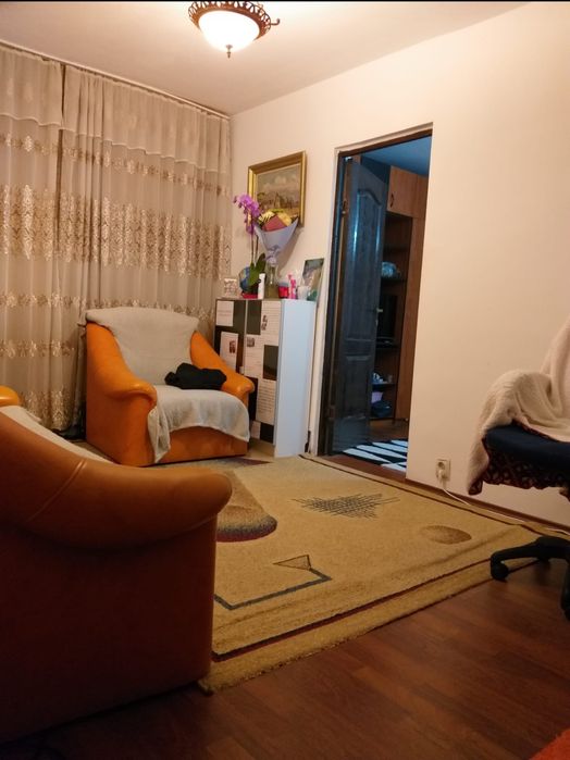 Proprietar 2 camere piata chirila str stejar - comision 0