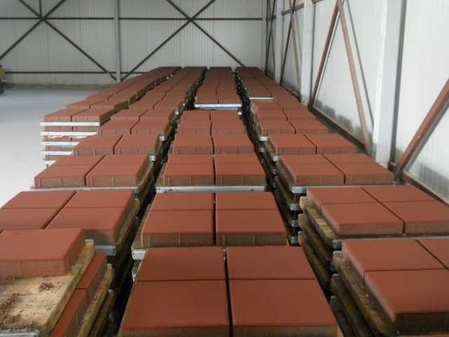 boltari  beton   garduri ,   loc de veci , pivnite