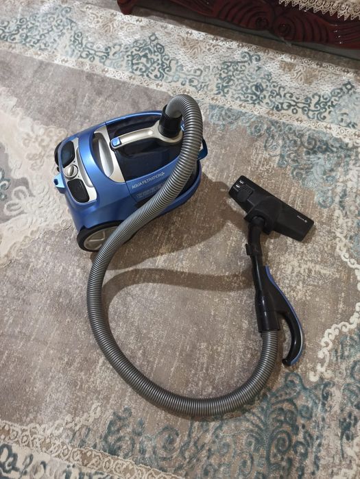 Электроника техника для дома.Пылесос